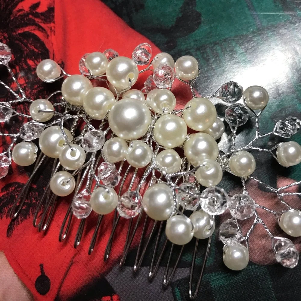🌟 Wedding Party Hair Clip